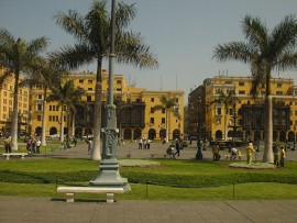 és végül: Lima főtere